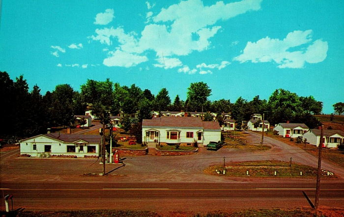 Travelrest Motel - Vintage Postcard